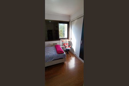 Apartamento à venda com 186m², 4 quartos e 3 vagas Apartamento à venda com 186m², 4 quartos e 3 vagasSuíte 2