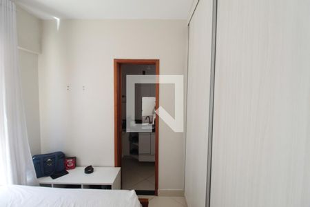 Suite de apartamento à venda com 2 quartos, 142m² em Planalto, Belo Horizonte