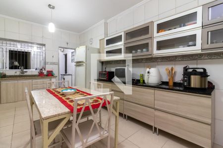 Casa à venda com 500m², 5 quartos e 3 vagasCozinha 1