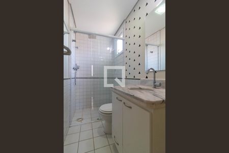 Apartamento à venda com 80m², 2 quartos e 2 vagas Apartamento à venda com 80m², 2 quartos e 2 vagasBanheiro