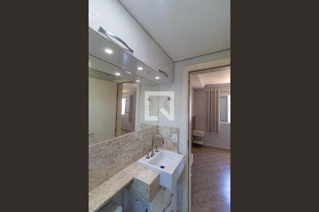 Apartamento à venda com 80m², 2 quartos e 2 vagas Apartamento à venda com 80m², 2 quartos e 2 vagasBanheiro da Suíte