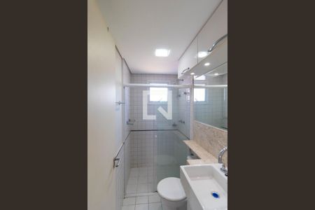 Apartamento à venda com 80m², 2 quartos e 2 vagas Apartamento à venda com 80m², 2 quartos e 2 vagasBanheiro da Suíte