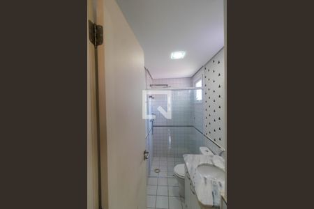 Apartamento à venda com 80m², 2 quartos e 2 vagas Apartamento à venda com 80m², 2 quartos e 2 vagasBanheiro