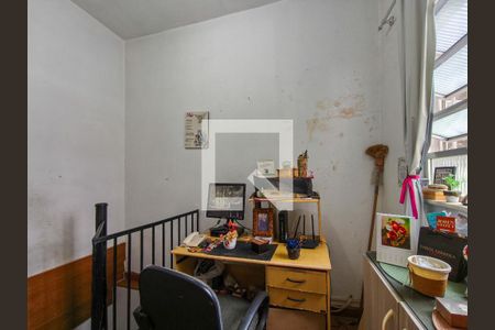 Casa à venda com 200m², 4 quartos e sem vagaHall social