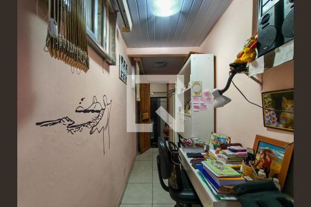 Casa à venda com 200m², 4 quartos e sem vagaSuíte