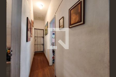 Casa à venda com 200m², 4 quartos e sem vagaHall social