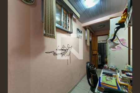 Casa à venda com 200m², 4 quartos e sem vagaSuíte