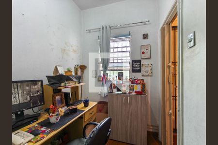 Casa à venda com 200m², 4 quartos e sem vagaHall social