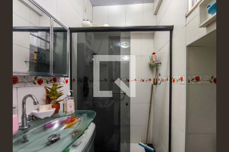 Casa à venda com 200m², 4 quartos e sem vagaBanheiro da Suíte