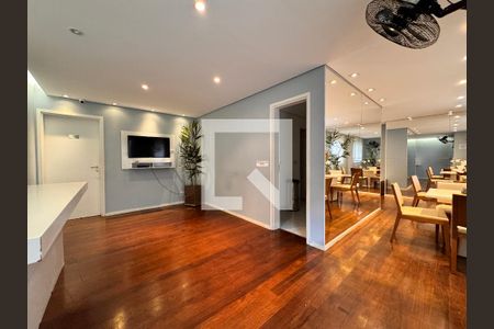 Apartamento para alugar com 50m², 2 quartos e 1 vaga Apartamento para alugar com 50m², 2 quartos e 1 vagaÁrea comum - Salão de festas