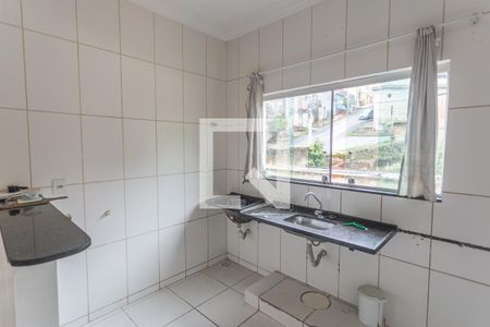 Cozinha/Área de Serviço de apartamento para alugar com 2 quartos, 60m² em Eymard, Belo Horizonte