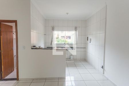 Cozinha/Área de Serviço de apartamento para alugar com 2 quartos, 60m² em Eymard, Belo Horizonte