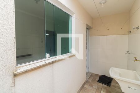 Casa de condomínio à venda com 48m², 2 quartos e 1 vagaÁrea de Serviço