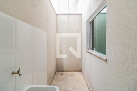 Casa de condomínio à venda com 48m², 2 quartos e 1 vagaÁrea de Serviço