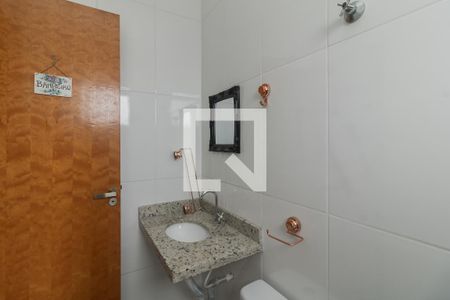 Casa de condomínio à venda com 48m², 2 quartos e 1 vagaBanheiro da Suíte 2