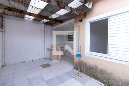 Casa de condomínio para alugar com 83m², 2 quartos e 2 vagasQuintal