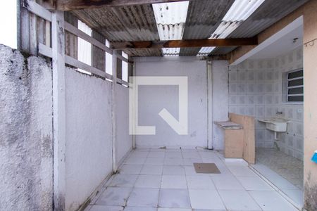 Casa de condomínio para alugar com 83m², 2 quartos e 2 vagasQuintal