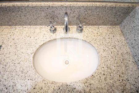 Apartamento à venda com 168m², 4 quartos e 3 vagasBanheiro