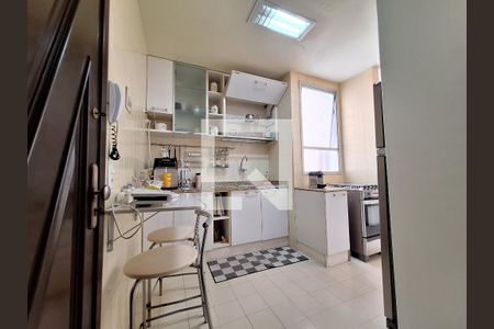 Apartamento para alugar com 75m², 2 quartos e 1 vagaCozinha