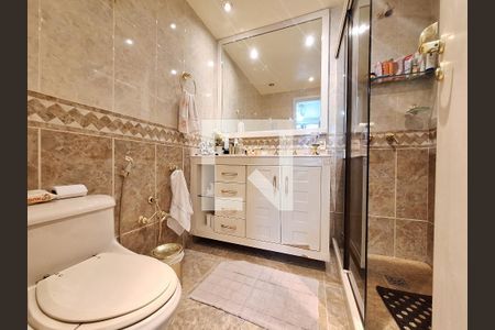 Apartamento para alugar com 75m², 2 quartos e 1 vagaBanheiro da suíte