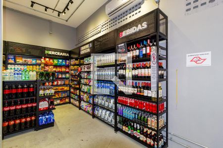 Apartamento para alugar com 20m², 1 quarto e sem vagaMini Mercado