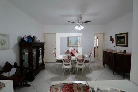 Sala de apartamento para alugar com 3 quartos, 114m² em Jardim Las Palmas, Guarujá