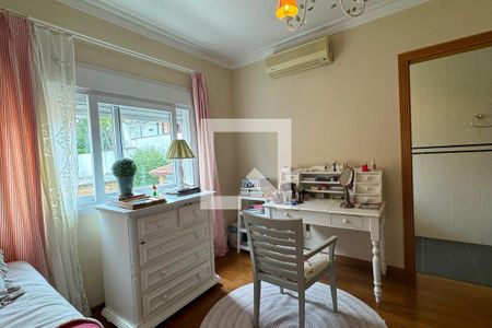 Casa de condomínio à venda com 400m², 4 quartos e 4 vagasSuíte 3