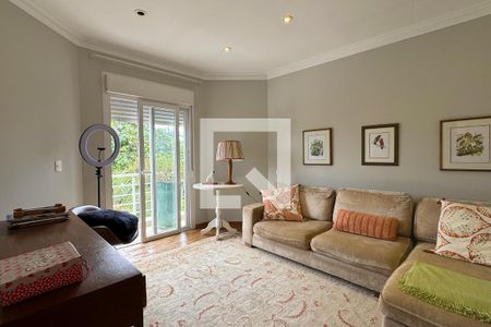 Casa de condomínio à venda com 400m², 4 quartos e 4 vagasSala de TV