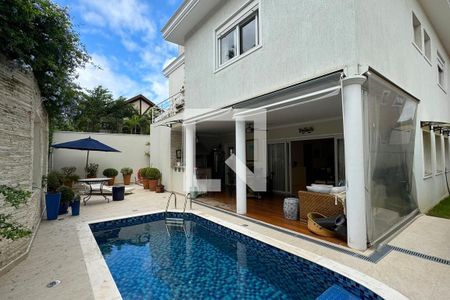 Casa de condomínio à venda com 400m², 4 quartos e 4 vagasPiscina