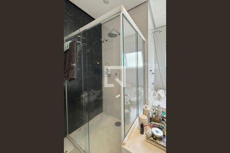 Casa de condomínio à venda com 400m², 4 quartos e 4 vagasBanheiro da Suíte 1