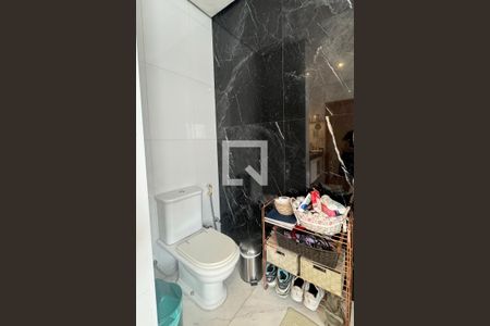 Casa de condomínio à venda com 400m², 4 quartos e 4 vagasBanheiro da Suíte 1