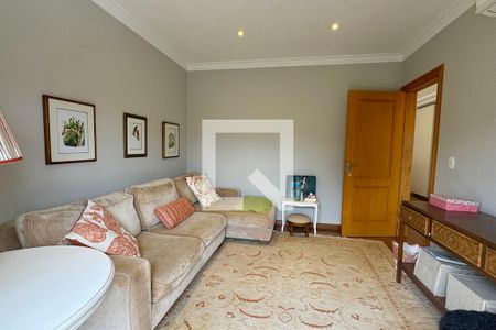 Casa de condomínio à venda com 400m², 4 quartos e 4 vagasSala de TV