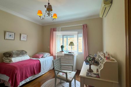 Casa de condomínio à venda com 400m², 4 quartos e 4 vagasSuíte 3