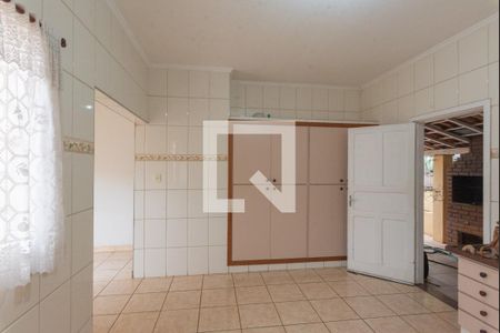 Casa à venda com 200m², 4 quartos e 2 vagas Casa à venda com 200m², 4 quartos e 2 vagasCozinha