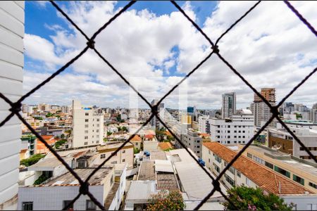 Apartamento à venda com 164m², 3 quartos e 3 vagasVista