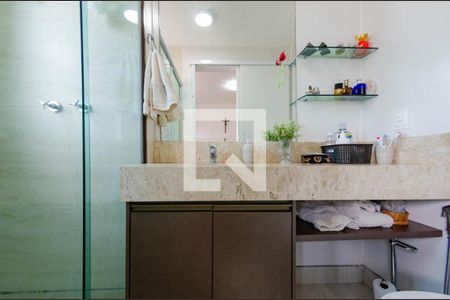 Apartamento à venda com 164m², 3 quartos e 3 vagasBanheiro suíte