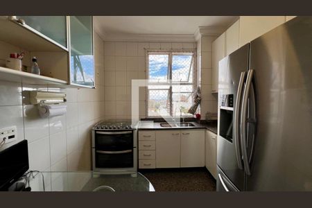 Apartamento à venda com 300m², 4 quartos e 3 vagascozinha