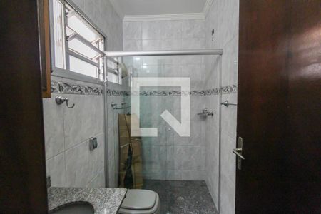 Casa à venda com 160m², 3 quartos e 4 vagasBanheiro da Suíte