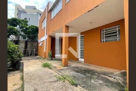 Casa à venda com 260m², 3 quartos e 1 vaga Casa à venda com 260m², 3 quartos e 1 vagaArea externa