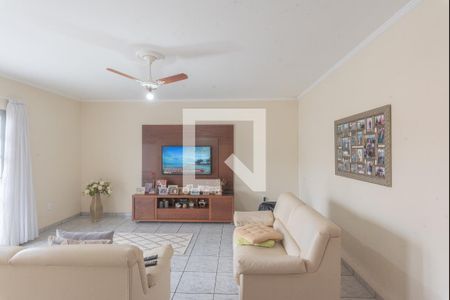 Casa à venda com 250m², 3 quartos e 5 vagasSala 4