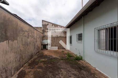 Casa à venda com 250m², 3 quartos e 5 vagasQuintal
