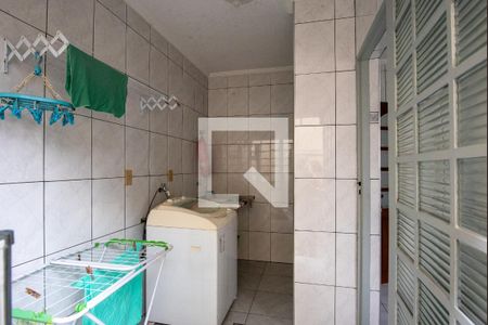 Casa à venda com 250m², 3 quartos e 5 vagasÁrea de Serviço
