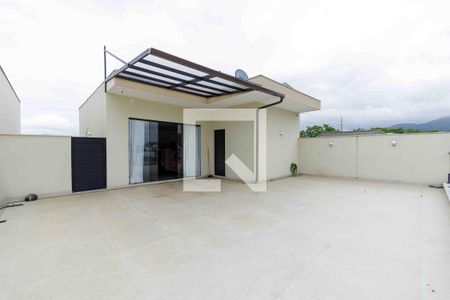 Casa de condomínio à venda com 270m², 4 quartos e 4 vagasVaranda