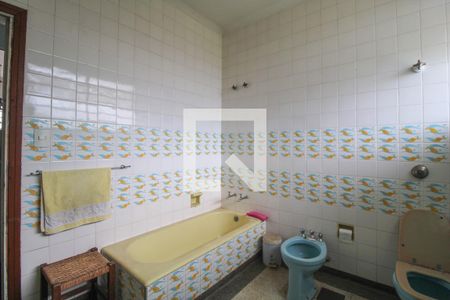 Casa à venda com 820m², 4 quartos e 8 vagasBanheiro