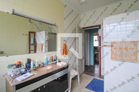 Casa à venda com 820m², 4 quartos e 8 vagasBanheiro