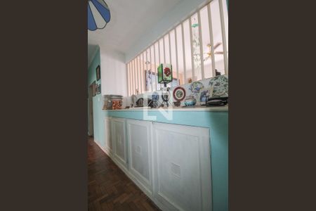 Casa à venda com 820m², 4 quartos e 8 vagasCorredor