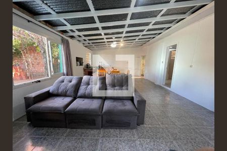 Casa à venda com 140m², 1 quarto e 1 vagaEdícula