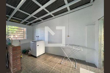 Casa à venda com 140m², 1 quarto e 1 vagaEdícula