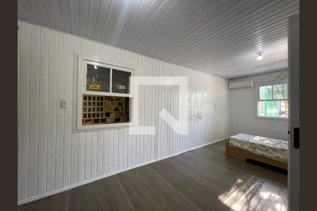 Sala de casa à venda com 1 quarto, 140m² em Santos Dumont, São Leopoldo