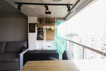 Apartamento à venda com 82m², 2 quartos e 2 vagas Apartamento à venda com 82m², 2 quartos e 2 vagasVaranda Gourmet